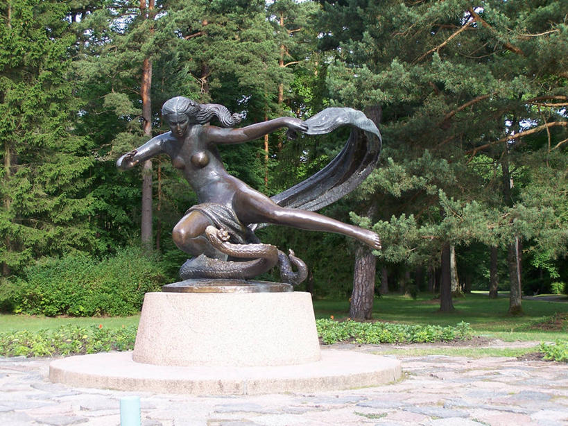 无人,植物园,横图,室外,白天,雕塑,雕像,树,自然,摄影,园林,环境,立陶宛共和国,旅行,波罗的海三国