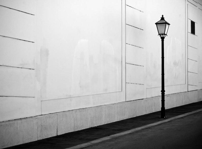 无人,横图,室外,白天,建筑,路,路灯,英国,欧洲,伦敦,墙,路边,首都,运输,摄影,照明设备,西欧,北欧,大不列颠,大不列颠及北爱尔兰联合王国,大不列颠及爱尔兰联合王国,雾都,大不列颠王国,大英帝国,联合王国,日不落帝国