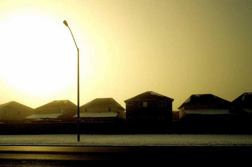 无人,横图,室外,雪,雾,建筑,路,路灯,加拿大,郊区,黎明,天空,运输,摄影,照明设备,万里无云,旅行,居住区