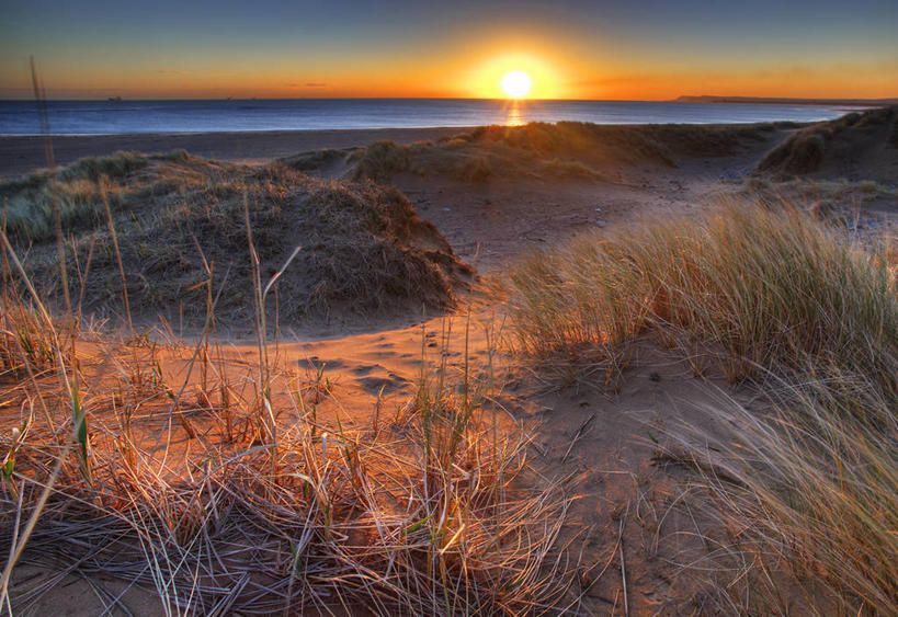 无人,横图,室外,日出,海洋,美景,水,英国,沙子,地平线,景观,水平线,黎明,草,风景,天空,自然,景色,摄影,宁静,环境,早晨,自然风光,北欧,万里无云,克里夫兰,海滩,岩石,旅行