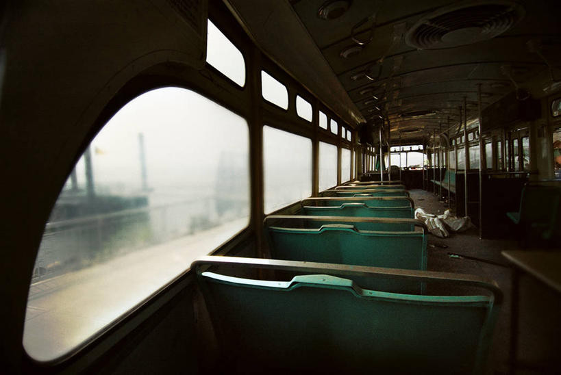 无人,横图,室外,白天,火车,纽约,美国,废弃,推车,公共交通,手推车,运输,摄影,报废,腐烂,废物,丢弃,问题,毁灭,放弃,抛弃,无望,布鲁克林,摈弃,屏弃,摈斥,摒除