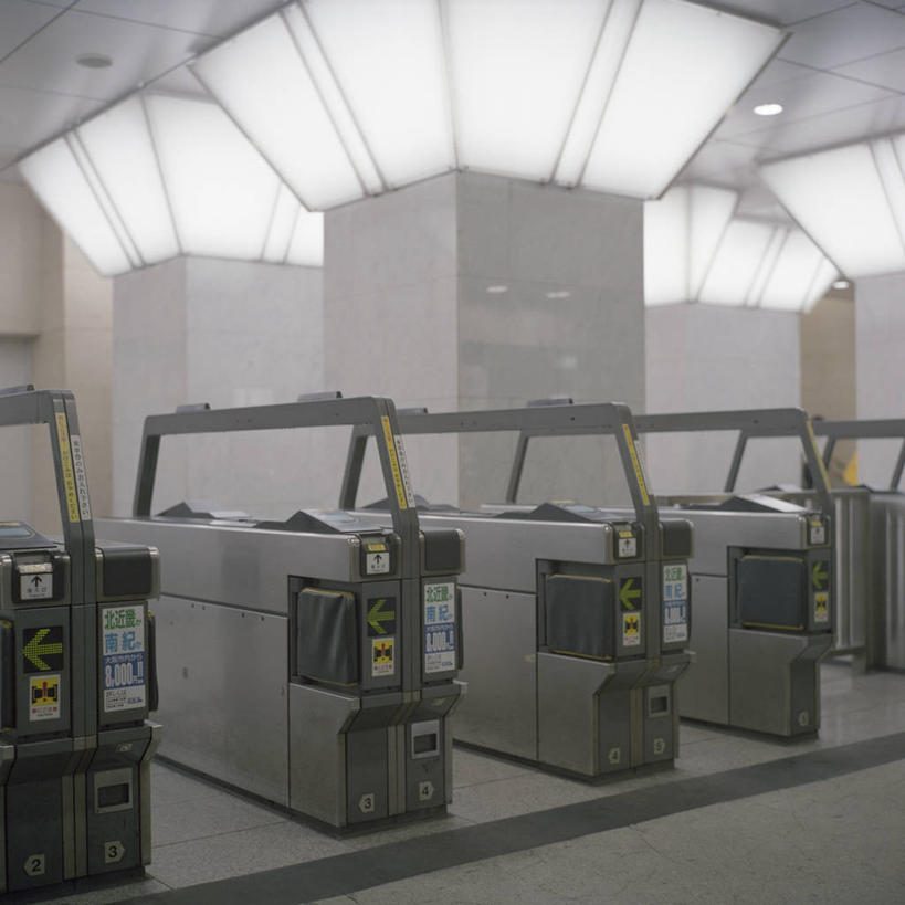 无人,方图,室内,安全,指示牌,车站,日本,日本文化,标志,文字,柱子,地铁站,光亮,方向,标识,现代,箭头,运输,摄影,照亮,指向,身份,东亚,簇,旅行,票