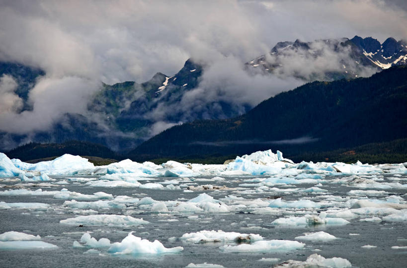 无人,横图,室外,白天,山,美国,漂浮,冰,云,天空,自然,寒冷,摄影,宁静,环境,冰河,阿拉斯加,旅行
