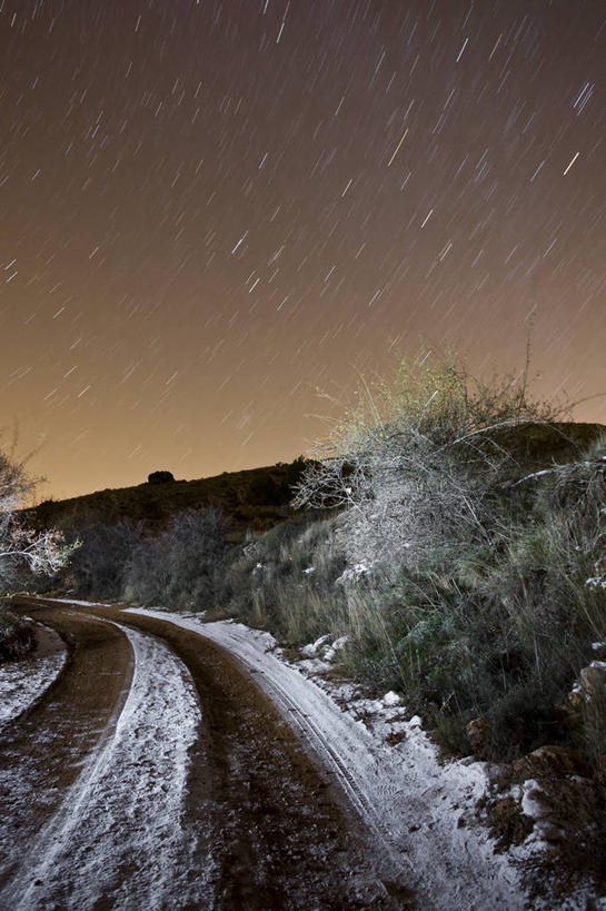 无人,竖图,室外,夜晚,雪,植物,西班牙,下雪,天气,天空,自然,运输,摄影,环境,伊比利亚半岛,万里无云,阿利坎特,白色海岸