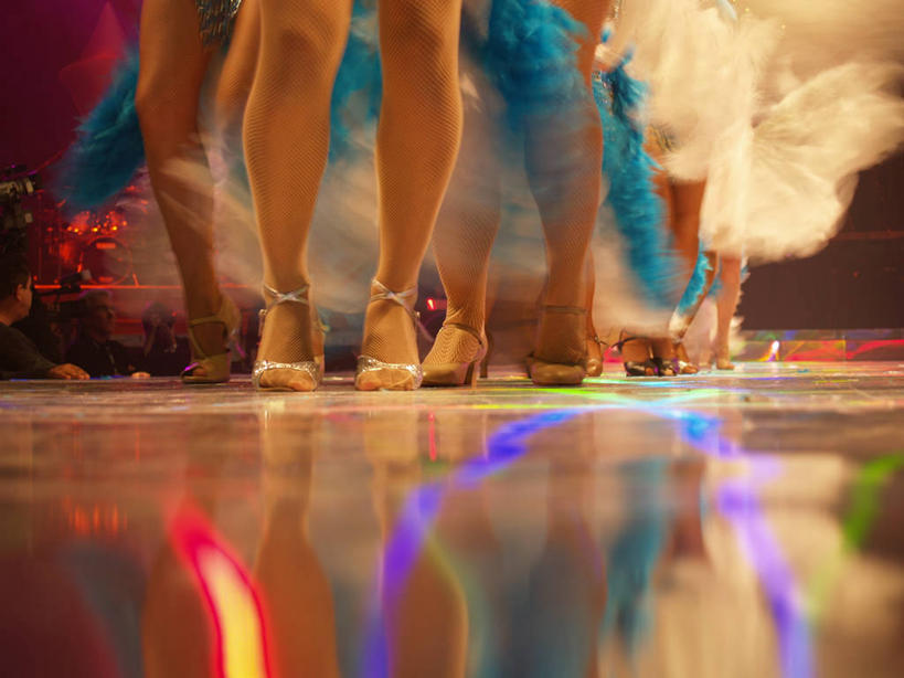 成年人,腿,四个人,人群,横图,室内,特写,夜晚,高跟鞋,聚会,夜生活,纺织品,美国,表演,反射,人体,摄影,北美,北美洲,加利福尼亚,毛皮,美洲,加州,洛杉矶,加利福尼亚州,金州,黄金州,北亚美利加洲,亚美利加洲,四肢,天使之城,女人,县治,洛杉矶县,美利坚合众国,洛城