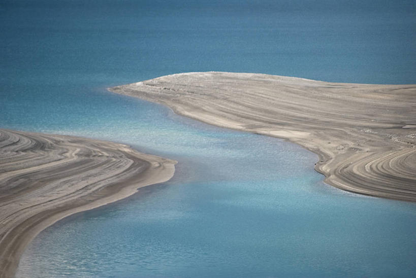 无人,横图,俯视,室外,白天,时尚,湖,石头,美景,法国,沙子,景观,风景,自然,t台,景色,摄影,宁静,环境,普罗旺斯,自然风光,中欧,时装表演,时装秀,t型台,走秀,黄玉,岩石,高角度拍摄