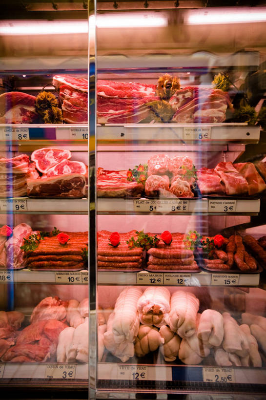无人,竖图,室外,窗户,落地窗,橱窗,法国,戛纳,许多,丰富,肉,食品,光亮,很多,饮食,玻璃窗,摄影,多样,照亮,中欧,滨海阿尔卑斯,玻璃橱窗,肉店