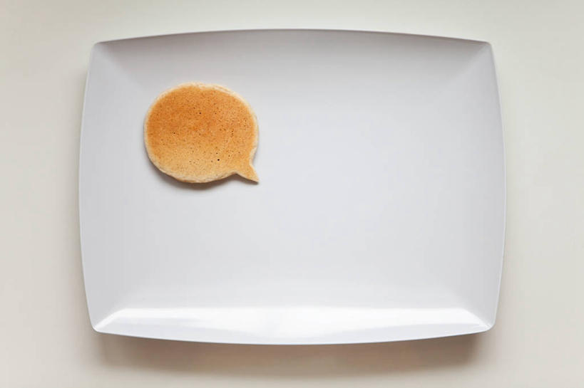 无人,横图,俯视,室内,特写,白色背景,早餐,餐具,美国,食品,饮食,白色,盘子,摄影,清新,想法,高角度拍摄,影棚拍摄,薄烤饼,对话气泡框