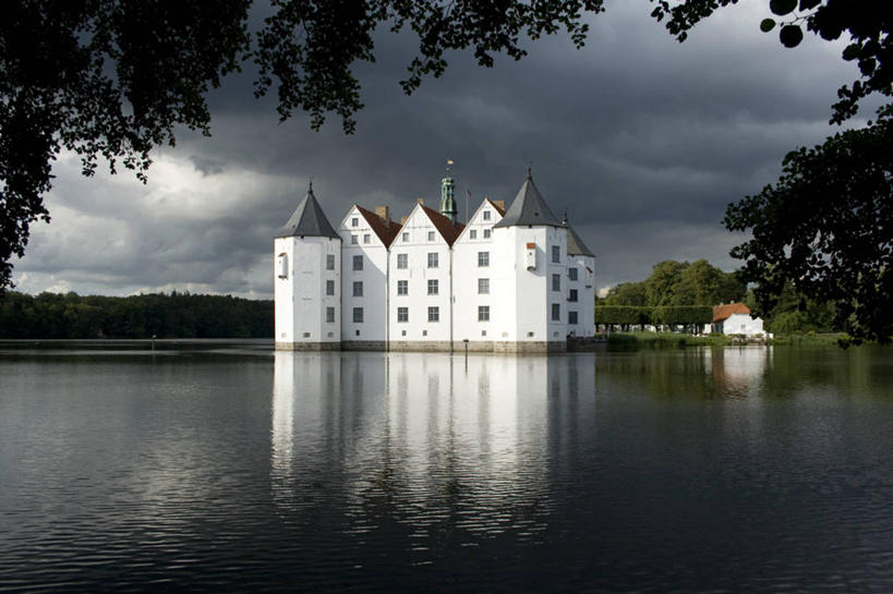 无人,横图,室外,白天,湖,建筑,德国,欧洲,反射,城堡,云,树,天空,自然,摄影,宁静,环境,西欧,中欧,德意志联邦共和国,石荷州,石勒苏益格.荷尔斯泰因,石勒苏益格.荷尔斯泰因州,旅行