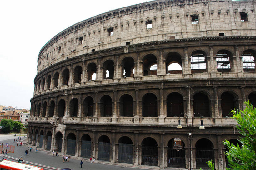 横图,室外,白天,广角镜头,城市,建筑,街道,意大利,罗马,拱门,首都,天空,摄影,考古学,南欧,意大利文化,罗马斗兽场,罗马省,彩图,过去,广角