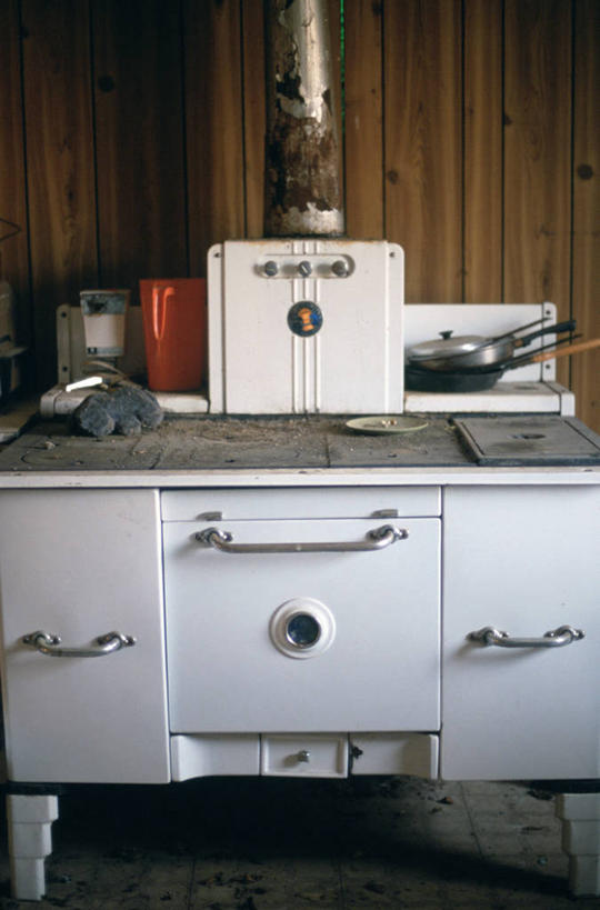 无人,竖图,室内,白天,厨房,美国,废弃,墙,摄影,报废,废物,北美,北美洲,美洲,丢弃,炊具,放弃,抛弃,北亚美利加洲,亚美利加洲,田纳西,摈弃,西点军校,彩图,屏弃,美利坚合众国,摈斥,摒除