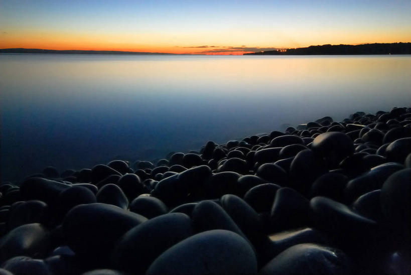 无人,横图,室外,海洋,水,英国,欧洲,反射,地平线,水平线,自然,黄昏,鹅卵石,安静,摄影,宁静,环境,西欧,北欧,大不列颠,威尔士,大不列颠及北爱尔兰联合王国,大不列颠及爱尔兰联合王国,卡菲利城堡,威尔士公国,南威尔士,南格拉摩根郡,海滩,岩石,彩图,大不列颠王国,大英帝国,联合王国,日不落帝国