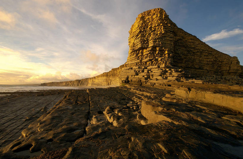 无人,横图,室外,旅游,度假,美景,日落,山,山脉,英国,欧洲,地形,景观,悬崖,娱乐,风景,自然,黄昏,享受,休闲,景色,放松,摄影,宁静,西欧,岩层,自然风光,北欧,大不列颠,威尔士,大不列颠及北爱尔兰联合王国,大不列颠及爱尔兰联合王国,卡菲利城堡,威尔士公国,南威尔士,南格拉摩根郡,海滩,岩石,彩图,大不列颠王国,大英帝国,联合王国,日不落帝国