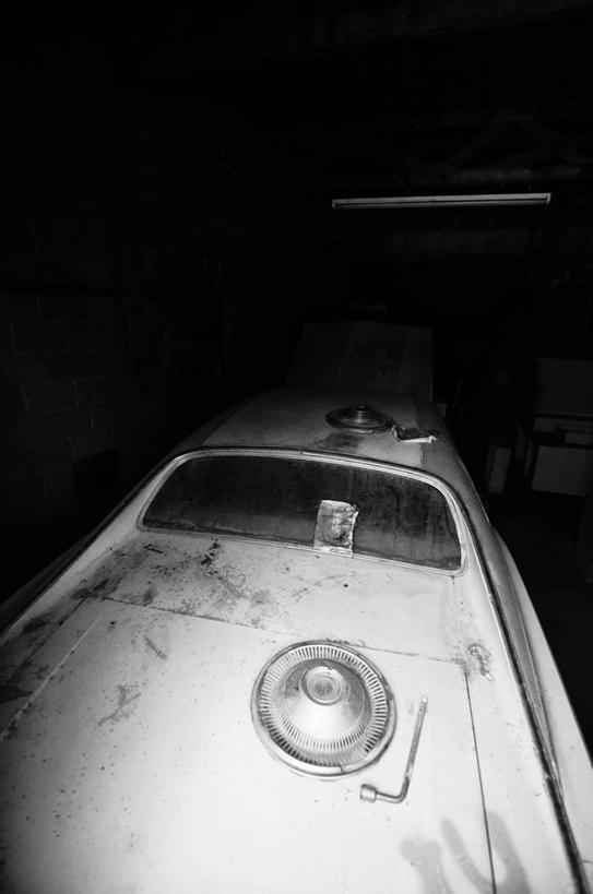 无人,竖图,黑白,室外,夜晚,美国,废弃,堆积,古典,运输,摄影,肮脏,报废,风化,废物,北美,北美洲,加利福尼亚,美洲,丢弃,老爷车,放弃,抛弃,加州,邋遢,洛杉矶,加利福尼亚州,金州,黄金州,手工具,北亚美利加洲,亚美利加洲,龌龊,污秽,扳钳,摈弃,风蚀,石化,风蚀地貌,岩石层,天使之城,岩石,县治,洛杉矶县,屏弃,美利坚合众国,摈斥,摒除,洛城