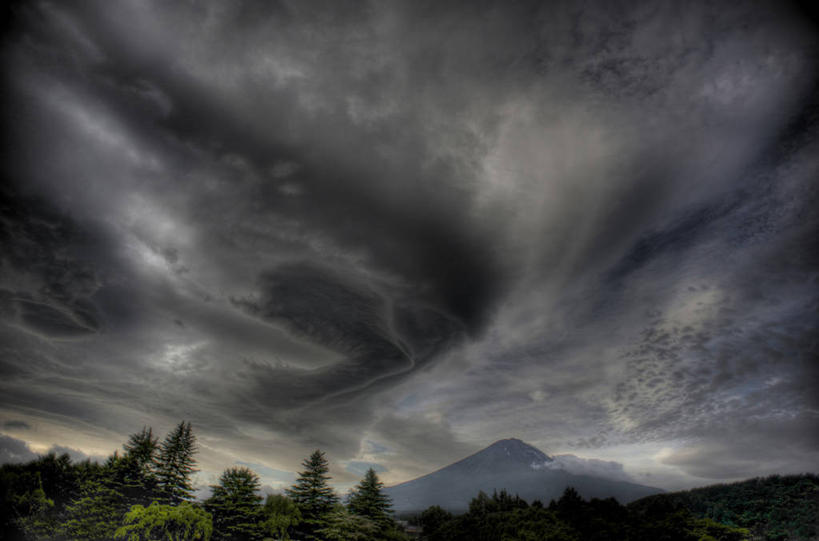 无人,横图,室外,仰视,多云,日本,地形,乌云,黑色,风景,黄昏,摄影,东亚,彩图,低角度拍摄,河口湖