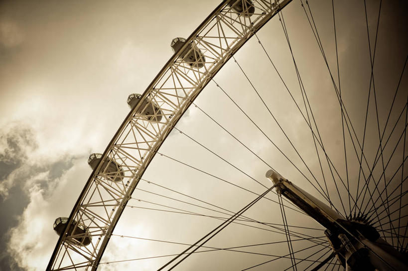 无人,横图,阶调图片,室外,白天,仰视,游戏,英国,欧洲,伦敦,云,首都,玩,娱乐,伦敦眼,天空,地标建筑,休闲,乐趣,摄影,游乐设施,活动,享乐,西欧,发泄,消遣,智力,北欧,大不列颠,英国文化,大转轮,大不列颠及北爱尔兰联合王国,大不列颠及爱尔兰联合王国,宣泄,游艺设施,雾都,玩耍,嬉戏,低角度拍摄,旅行,兰贝斯区,大不列颠王国,大英帝国,联合王国,日不落帝国