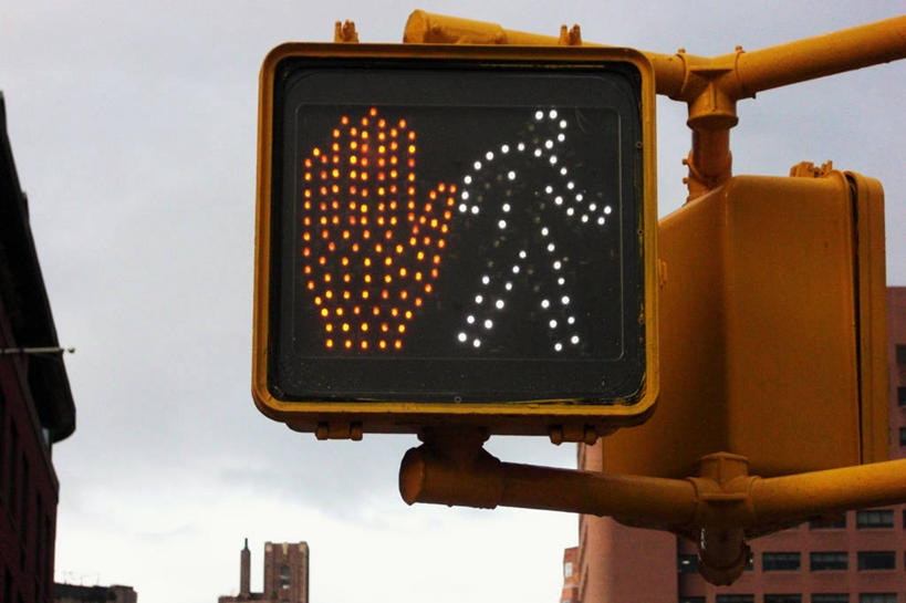 无人,横图,室外,特写,白天,街道,纽约,美国,破坏,破损,摄影,部分,损坏,纽约州,行人信号灯,彩图,旅行