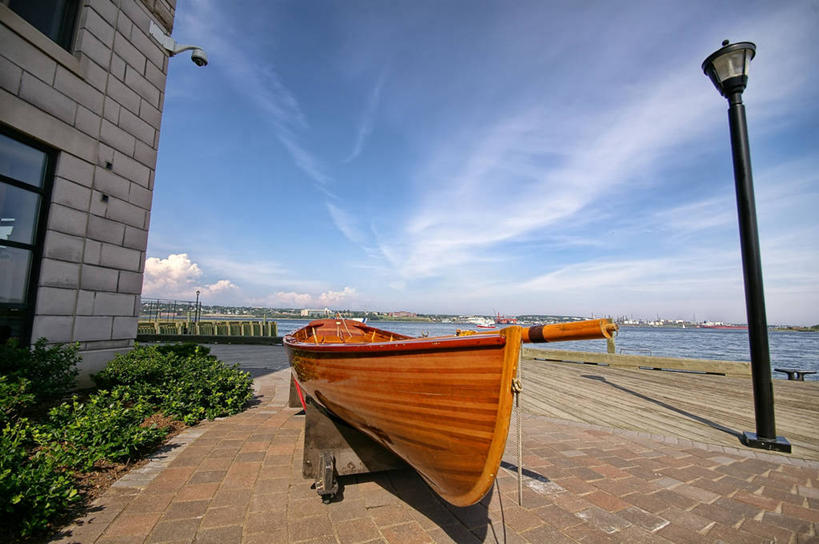 无人,横图,室外,白天,水,窗户,路灯,船,加拿大,阴影,木制,房屋,地平线,云,辽阔,地面,天空,广阔,运输,摄影,一望无际,照明设备,延伸,天地相交,无边无际,一马平川,彩图