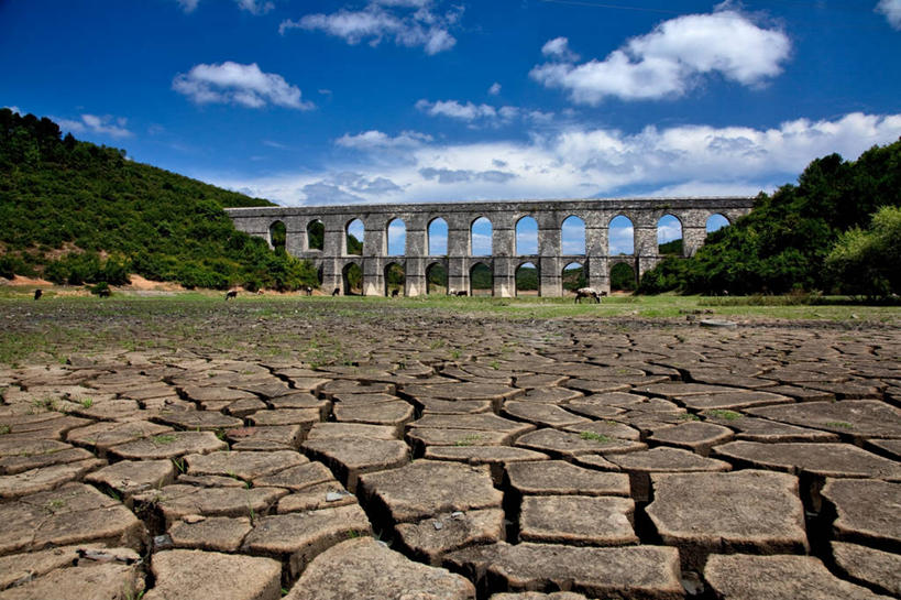 无人,横图,室外,白天,山,建筑,欧洲,沟渠,摄影,灌木,干的,伊斯坦布尔,彩图,过去