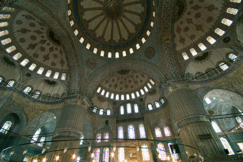 无人,横图,室内,白天,仰视,天花板,建筑,欧洲,拱门,宏伟,摄影,照亮,伊斯兰教,圆顶建筑,清真寺,水晶吊灯,伊斯坦布尔,蓝色清真寺,彩图,低角度拍摄