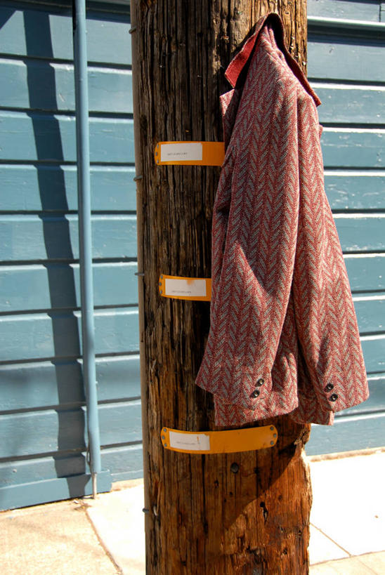 无人,竖图,室外,白天,建材,建筑,美国,吊挂,悬挂,材料,电线杆,木板,木材,挂,杆,木柴,摄影,建造,木料,加利福尼亚,旧金山,茄克,彩图