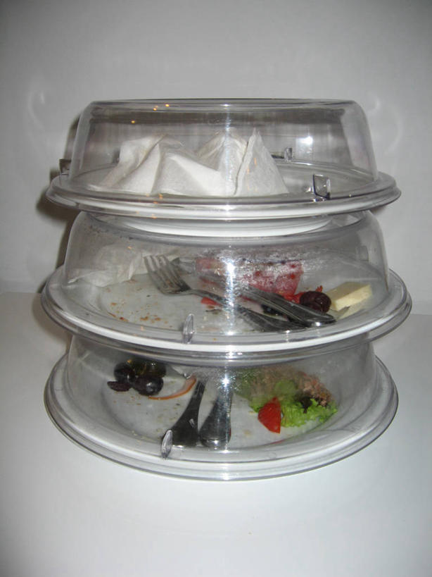 无人,家庭,竖图,室内,白天,堆叠,透明,盖子,叉,塑胶,饮食,盘子,温暖,温馨,一家人,摄影,和睦,膳食,彩图,融洽