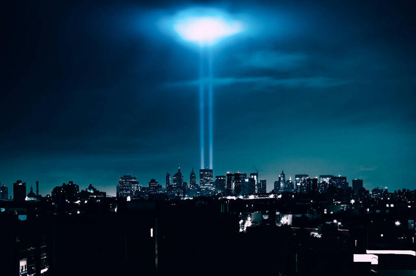 无人,横图,室外,夜晚,度假,神秘,激光,美景,天际线,城市风光,城市,摩天大楼,美国,光束,光,景观,娱乐,天空,享受,休闲,景色,放松,幻想,摄影,照亮,威廉斯堡,布鲁克林,彩图