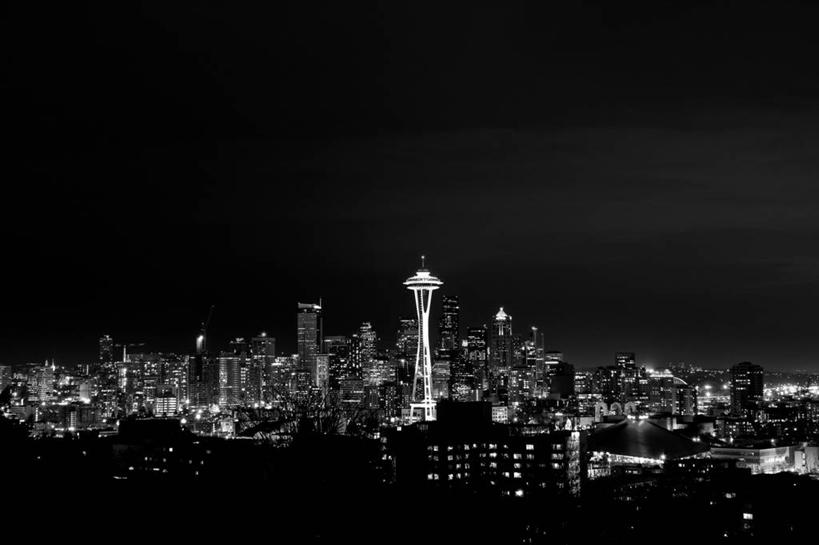无人,横图,黑白,室外,夜晚,天际线,建筑,摩天大楼,美国,现代,摄影,照亮,华盛顿州,西雅图,无线电通信塔,旅行