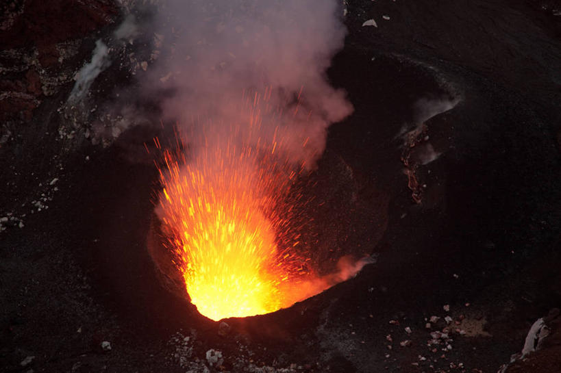 无人,横图,室外,夜晚,爆炸,瓦努阿图,围绕,火花,火焰,烟雾,烟,熔岩,摄影,缭绕,爆发,旋绕,萦绕,回绕,彩图