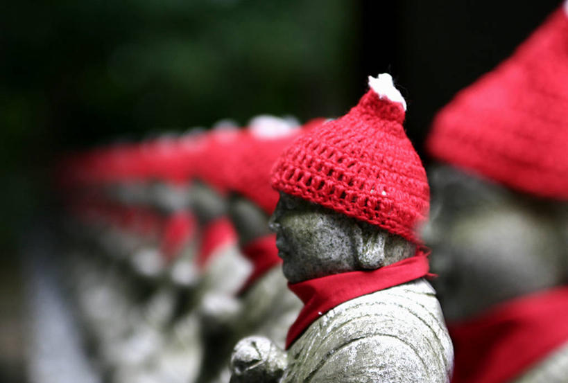 横图,室外,白天,帽子,东京,日本,一排,许多,日本文化,整齐,雕像,首都,很多,佛,排列,摄影,佛教,宗教建筑,队列,中国文化,透视图,手艺,地藏菩萨,彩图