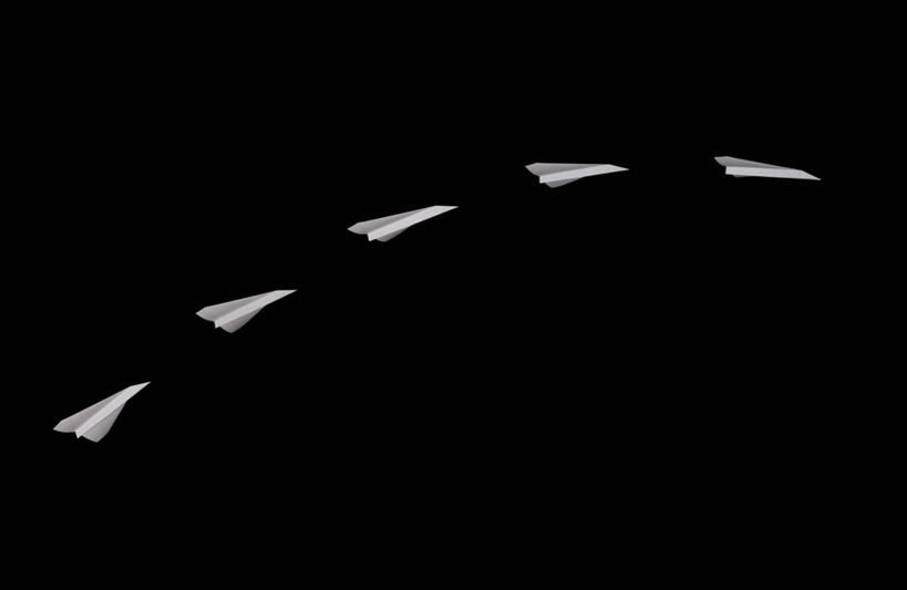 横图,特写,多次曝光,自由,旅途,英国,一排,黑色背景,整齐,半空,数码合成,飞,排列,摄影,纸飞机,简单,队列,想象,彩图,影棚拍摄