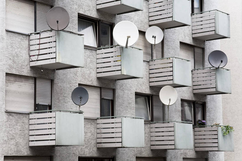 无人,横图,室外,白天,正面,重复,阳台,建筑,公寓,灰色,摄影,卫星天线,斯图加特,一致,彩图,全画面,全框架,全帧,全画幅