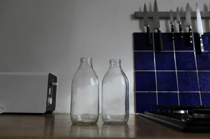 无人,家庭,横图,室内,白天,厨房,英国,瓷砖,灶台,首都,干净,牛奶瓶,温暖,温馨,一家人,摄影,和睦,简单,炊具,多士炉,彩图,融洽