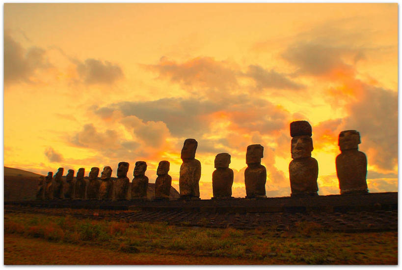 无人,横图,室外,日落,日光,复活节岛,智利,一排,整齐,雕像,排列,南美,摄影,南美洲,拉丁美洲,队列,美洲,剪影,复活节岛石像,波利尼西亚,摩艾石像,亚美利加洲,南亚美利加洲,复活岛,智利共和国,古代文明,摩艾像,波利尼西亚群岛,彩图,复活节岛人像,赫布亚岛,拉帕努伊岛,毛埃石像,摩阿仪,摩埃石像,莫阿伊,帕赛兰,伊斯特岛,过去
