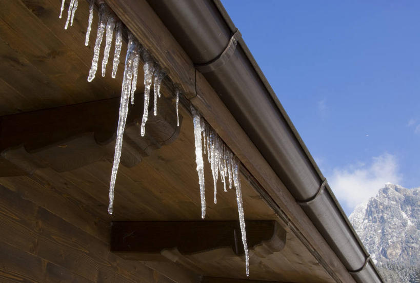 无人,横图,室外,特写,白天,仰视,山,奥地利,吊挂,悬挂,屋顶,云,冬天,冰柱,挂,寒冷,摄影,阿尔卑斯山脉,彩图,低角度拍摄