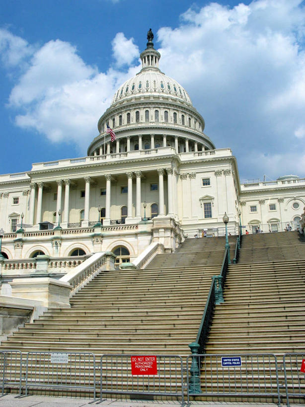 无人,栏杆,竖图,室外,仰视,城市,美国,柱子,篱笆,首都,台阶,地标建筑,摄影,圆顶建筑,政府,华盛顿特区,国会大楼,彩图,低角度拍摄