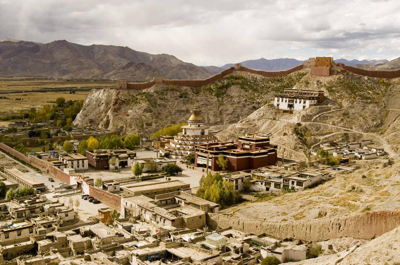 无人,横图,俯视,室外,白天,山,山脉,建筑,地形,乡村,城墙,摄影,修道院,西藏自治区,彩图,高角度拍摄