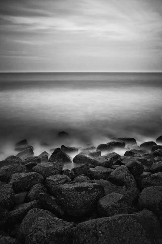 无人,竖图,黑白,室外,长时间曝光,石头,英国,水平线,风景,黄昏,摄影,宁静,海景,岩石