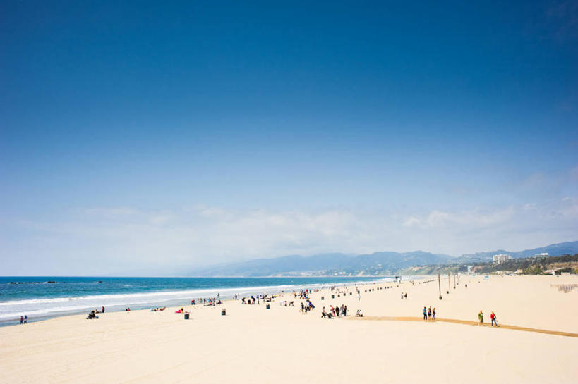 无人,横图,室外,白天,旅游,度假,海洋,美国,行人,游客,游人,沙子,海岸线,许多人,路人,旅客,一群人,摄影,加利福尼亚,圣莫尼卡,过客,圣莫尼卡海滩,海滩,彩图