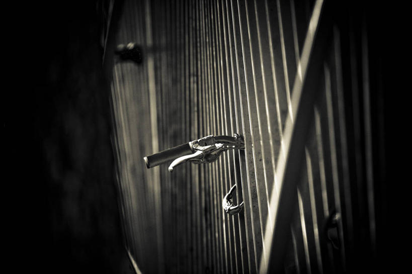 无人,栏杆,横图,黑白,室外,特写,白天,英国,美国,金属,摄影,部分,北美,北美洲,美洲,手把,北卡罗来纳州,北亚美利加洲,亚美利加洲,北卡罗来纳,焦油脚根之州,黑油鞋根之州,老北州,想法,萨里市,美利坚合众国,吉尔福德郡