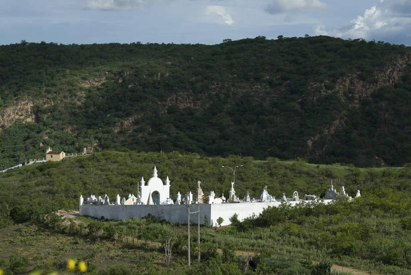 无人,横图,俯视,室外,白天,山,建筑,巴西,历史,墓地,南美,摄影,灌木,宁静,死亡,拉丁美洲,结束,水虎鱼,阿拉戈斯,灵性,巴西文化,彩图,高角度拍摄,传统文化