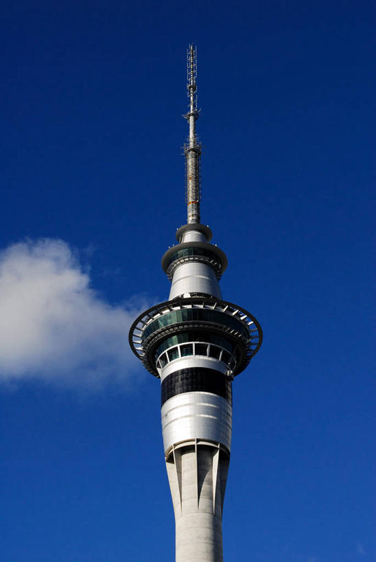 无人,竖图,室外,白天,仰视,通讯,城市,建筑,新西兰,云,顶部,地标建筑,摄影,部分,积雨云,澳大拉西亚,无线电通信塔,奥克兰区,彩图,低角度拍摄,旅行