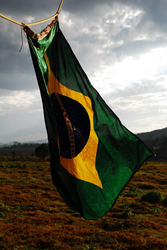 无人,竖图,室外,特写,白天,旅游,度假,骄傲,美景,旗帜,巴西,吊挂,悬挂,符号,地形,景观,云,挂,娱乐,天空,自然,热气球,享受,休闲,景色,南美,放松,摄影,部分,自然风光,身份,爱国主义,圣卡塔琳娜,巴西文化,彩图,巴西国旗