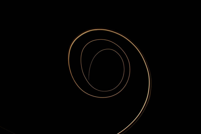 无人,横图,长时间曝光,英国,黑色背景,环绕,缠绕,摄影,照明设备,纠缠,螺线,想法,彩图,影棚拍摄,卷须