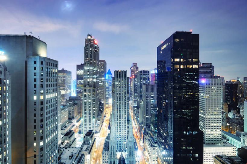 无人,横图,俯视,室外,夜晚,城市,建筑,摩天大楼,纽约,美国,曼哈顿,现代,天空,摄影,照亮,北美,北美洲,美洲,纽约市,纽约州,帝国之州,帝国州,北亚美利加洲,亚美利加洲,洛克菲勒中心,彩图,高角度拍摄,美利坚合众国,曼哈顿区,纽约县,曼哈顿岛