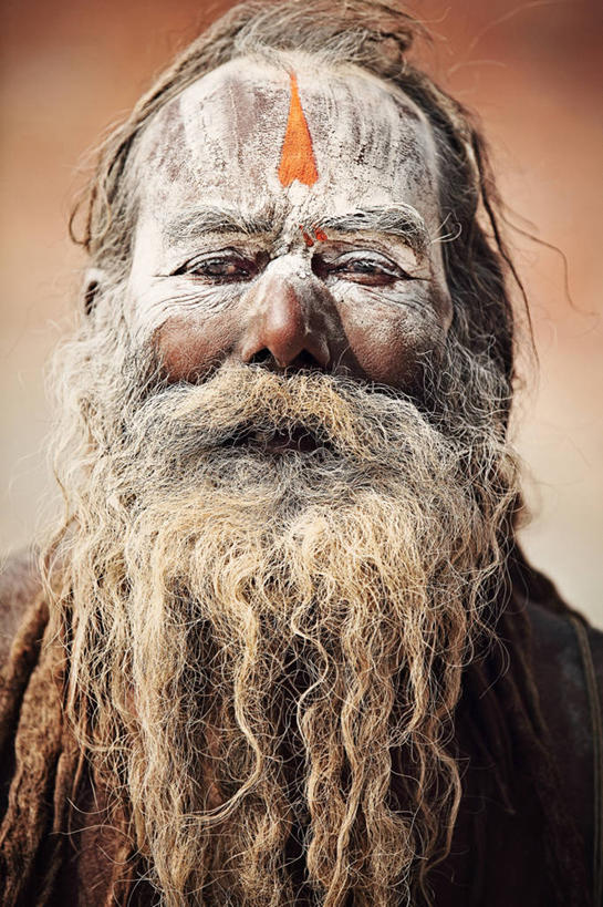 成年人,老年人,脸,头,脸颊,胡须,头发,一个人,竖图,室外,白天,正面,尼泊尔,仅一个男性,仅一个人,首都,肩膀,仅一个老年男性,摄影,肖像,加德满都,印度文化,印度教,苦行僧,老年男性,男人,男性,亚洲人,头部,胡子,络腮胡,脸部,脸蛋,面部,彩图