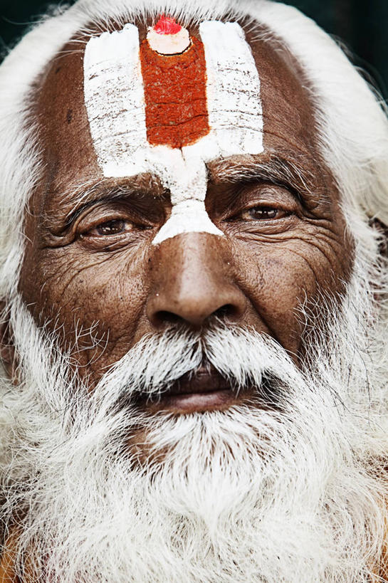 成年人,老年人,脸,头,脸颊,胡须,头发,一个人,竖图,室外,特写,白天,正面,信心,尼泊尔,仅一个男性,仅一个人,肩膀,白色,仅一个老年男性,摄影,宗教,肖像,印度文化,帕坦,苦行僧,老年男性,男人,男性,头部,胡子,络腮胡,脸部,脸蛋,面部,彩图
