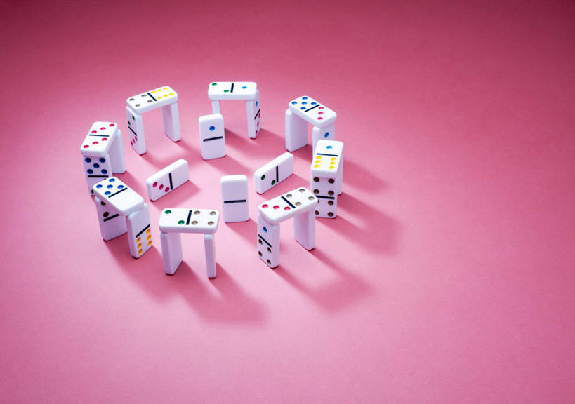 无人,横图,室内,特写,重复,美国,一排,粉色背景,整齐,骨牌,斑点,排列,平衡,摄影,创造力,队列,想象,英国文化,想法,彩图