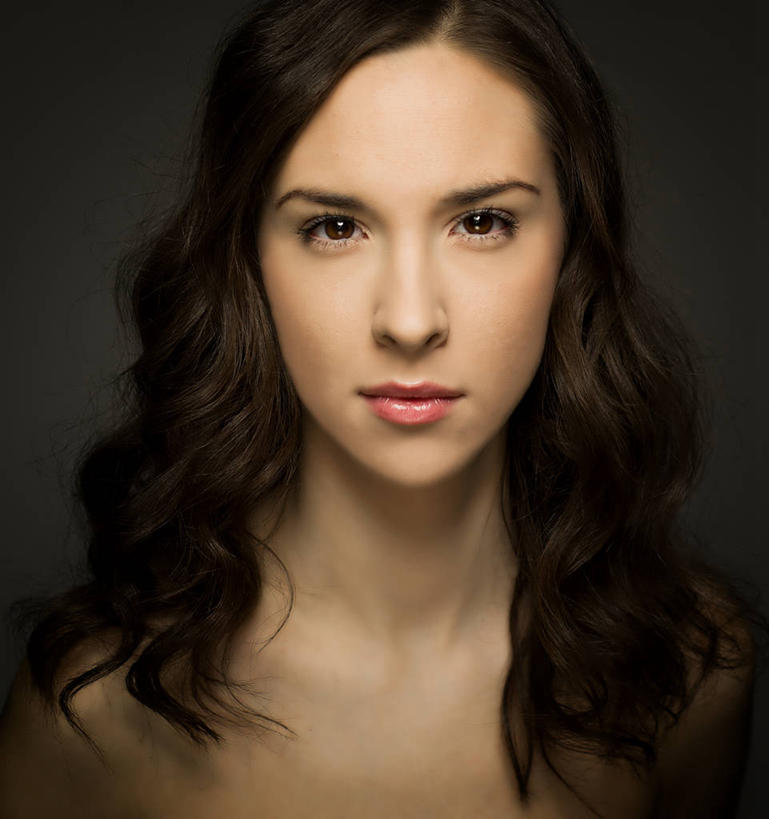 成年人,脸,头,脸颊,一个人,竖图,特写,正面,信心,仅一个年轻女性,仅一个女性,仅一个人,黑色背景,肩膀,摄影,肖像,塞尔维亚,年轻女性,女人,女性,年轻人,头部,脸部,脸蛋,面部,彩图,影棚拍摄,美人,诺维萨德