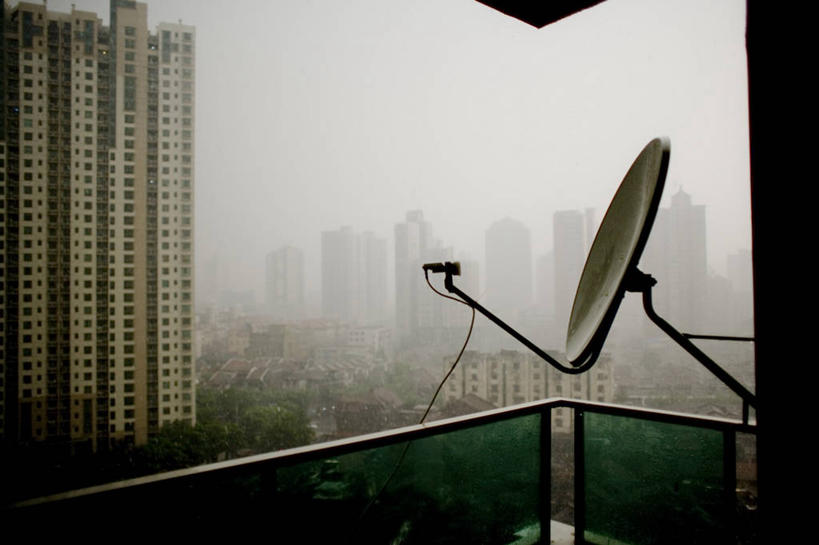 无人,横图,室外,白天,通讯,技术,阳台,城市,建筑,摩天大楼,上海,联系,天空,摄影,监视,卫星天线,雹暴